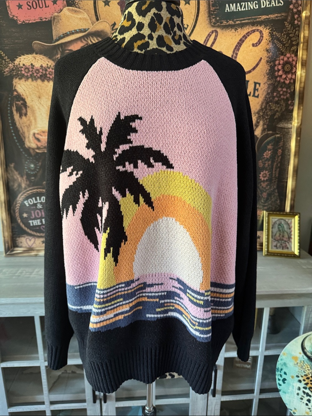 NWT  RIP CURL Women’s Pink Sunset Palm Graphic Sweater  XL